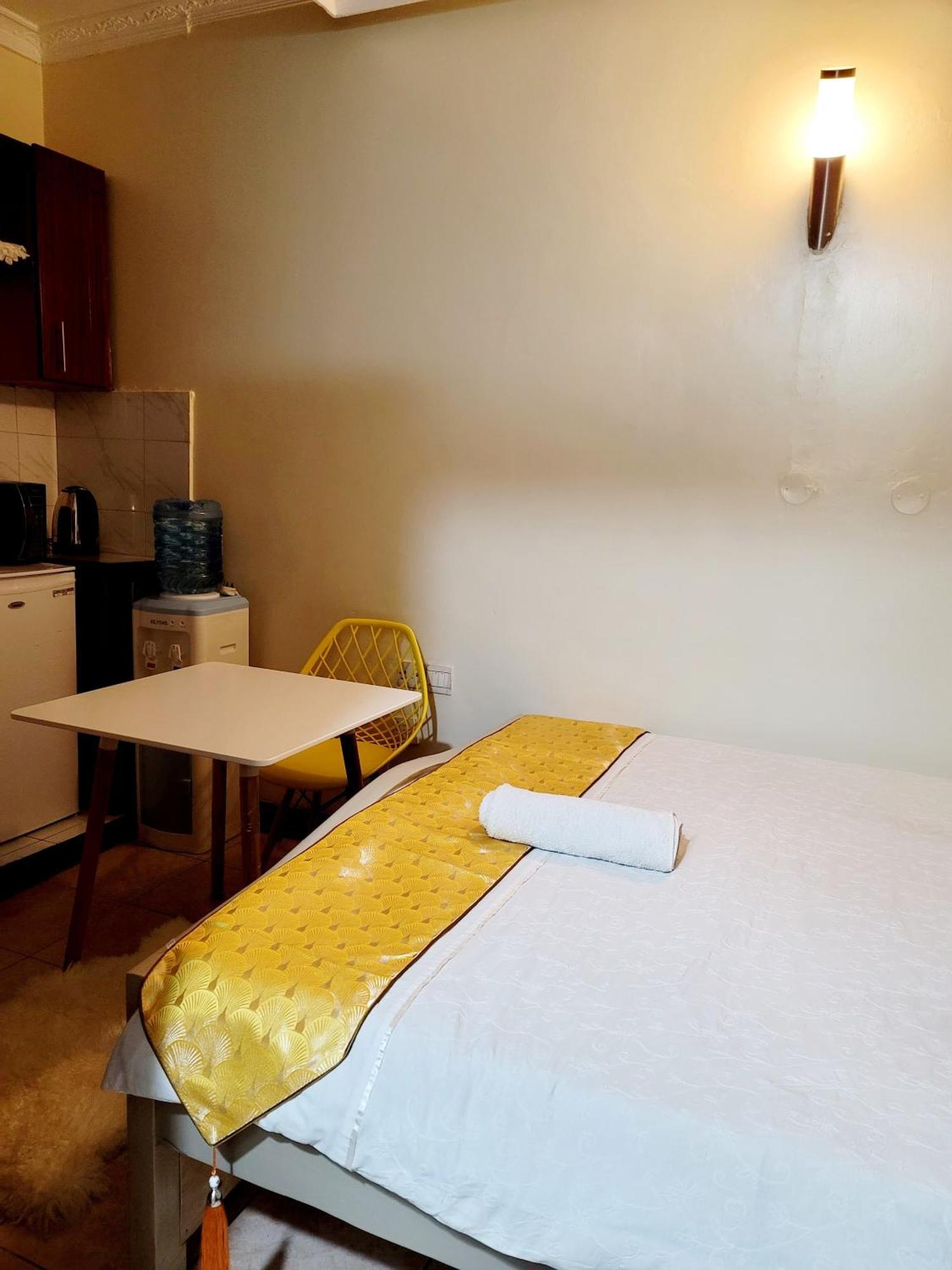 Sunrise Blue Moon B&B 奈洛比 外观 照片